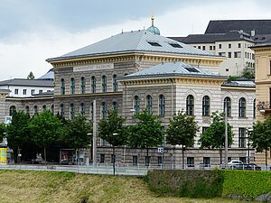 Gebäude der Universität Salzburg, Partner und Veranstaltungsort der Entwicklungspolitische Hochschulwochen