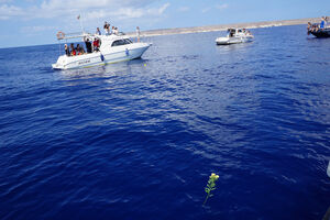 Gedenkfeier auf Lampedusa für die Opfer des Bootsunglücks 2013