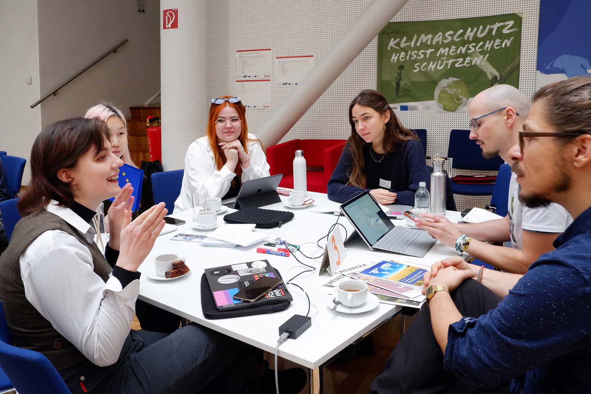 20221124_ActJust-Hackaton-Teilnehmerinnen02_Suedwind