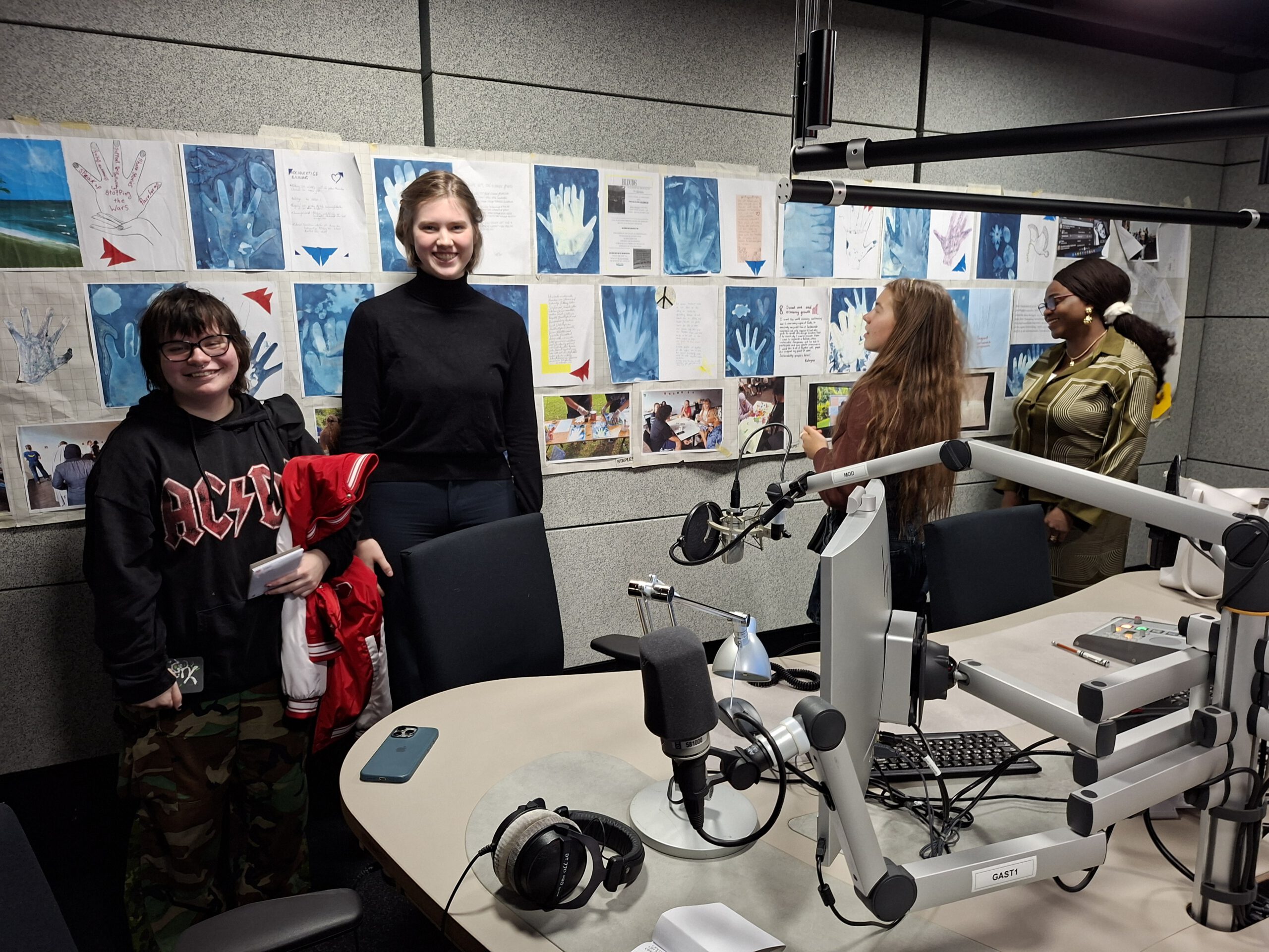 Bild-Radiosendung-c-Teclaire-Ngo-Tam-Suedwind