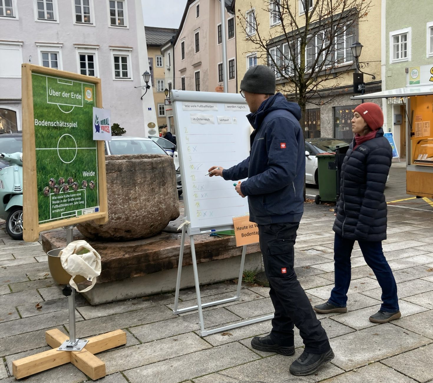 Infostand am Weltbodentag in Hallein